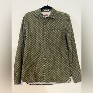 Levi's Men's Slim Fit Long Sleeve Button-Down Shirt Small Olive W/Paisley Print